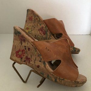 B O C leather split front floral cork look wedge slides sandals 9
